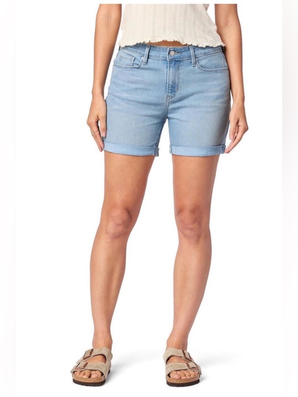 Levi Strauss Signature™ Women's Mid Rise 5"Shorts